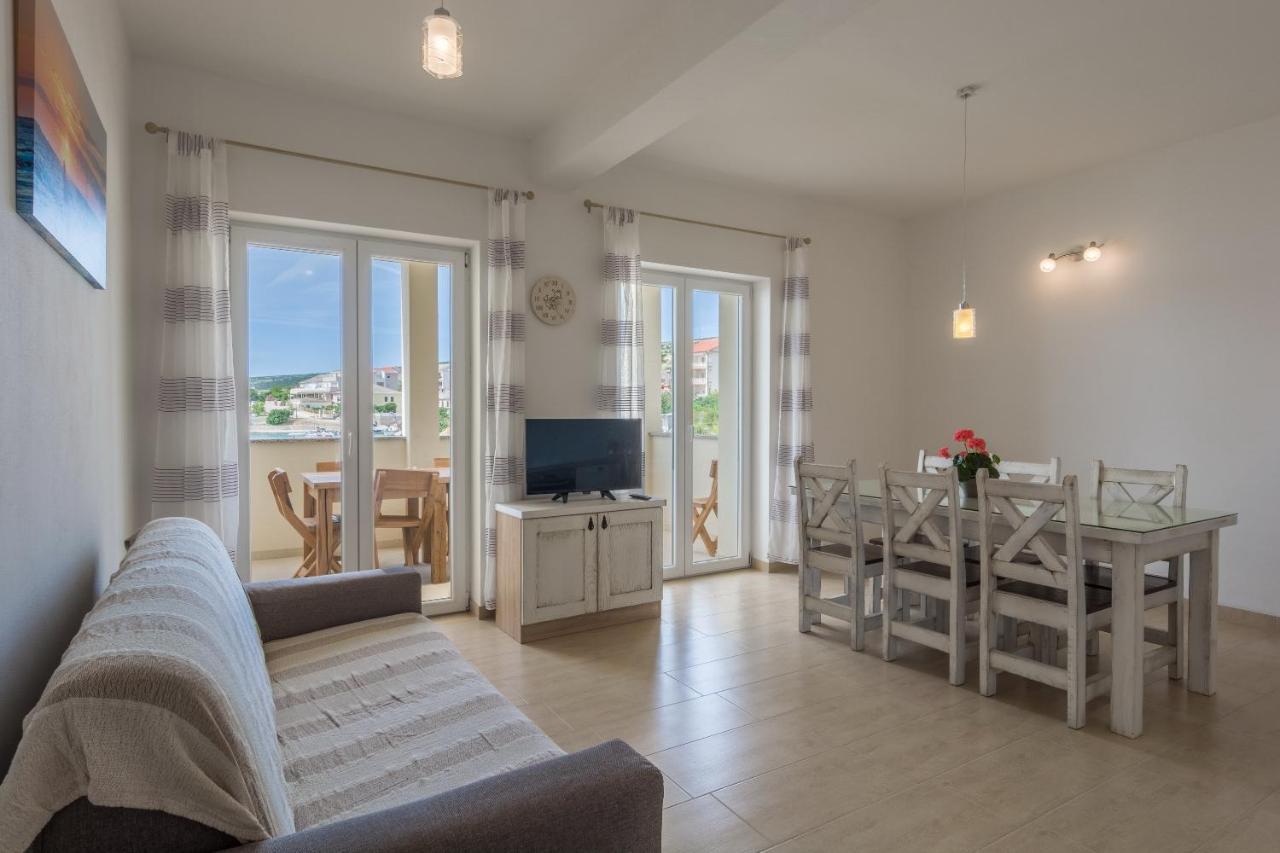 Apartments By The Sea Simuni, Pag - 18386 Kolan Luaran gambar