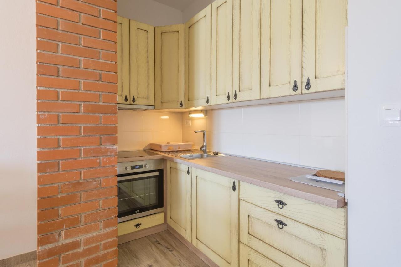 Apartments By The Sea Simuni, Pag - 18386 Kolan Luaran gambar