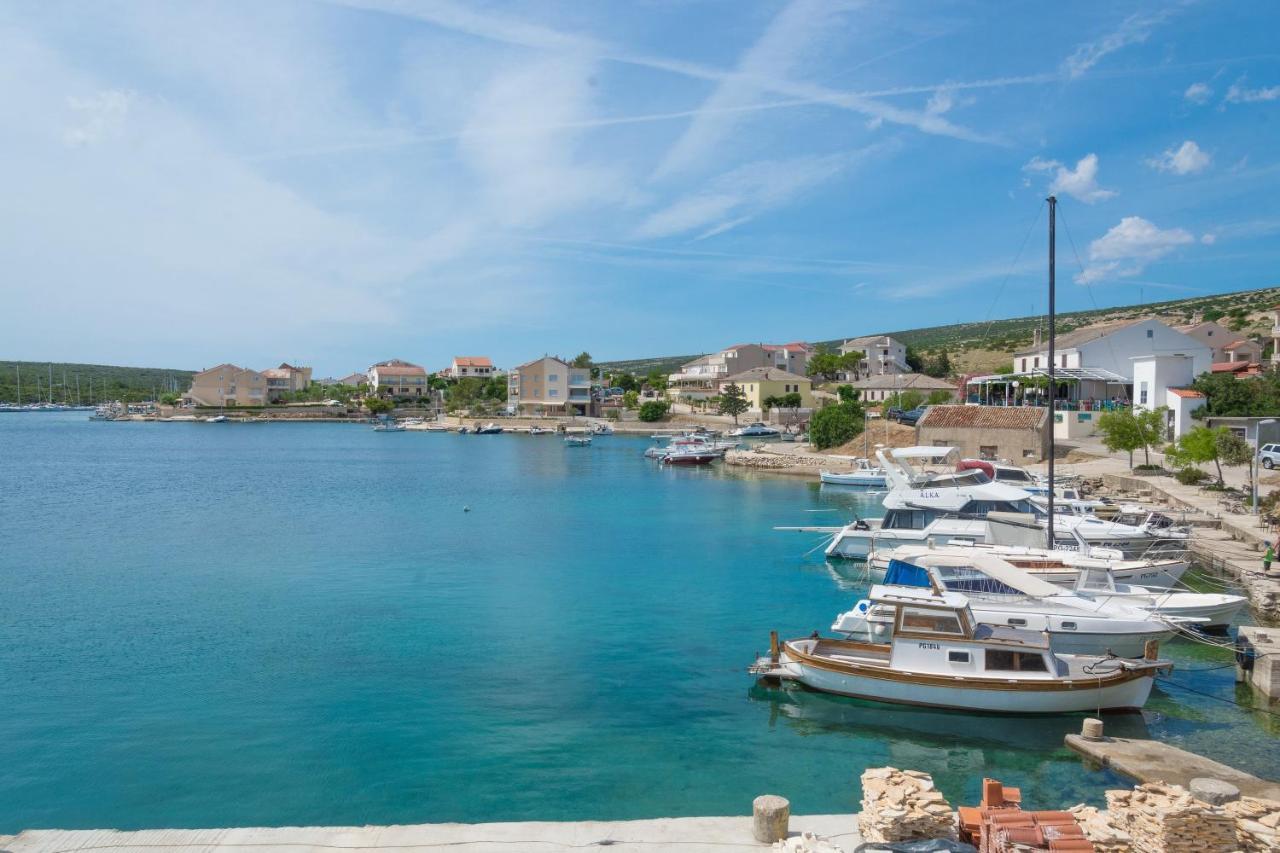 Apartments By The Sea Simuni, Pag - 18386 Kolan Luaran gambar