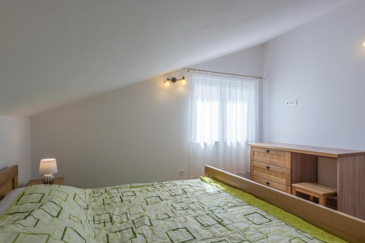 Apartments By The Sea Simuni, Pag - 18386 Kolan Bilik gambar